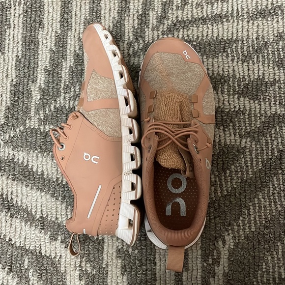 On Running Shoes - Picture 8 of 8